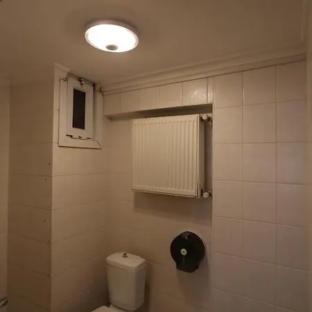 Bristol Hostel *